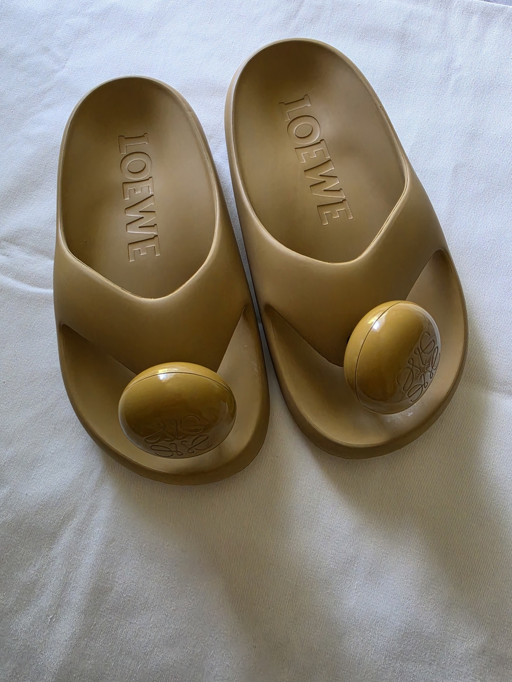 Loewe Tan Bubble Thong Slide Sandals Size 5